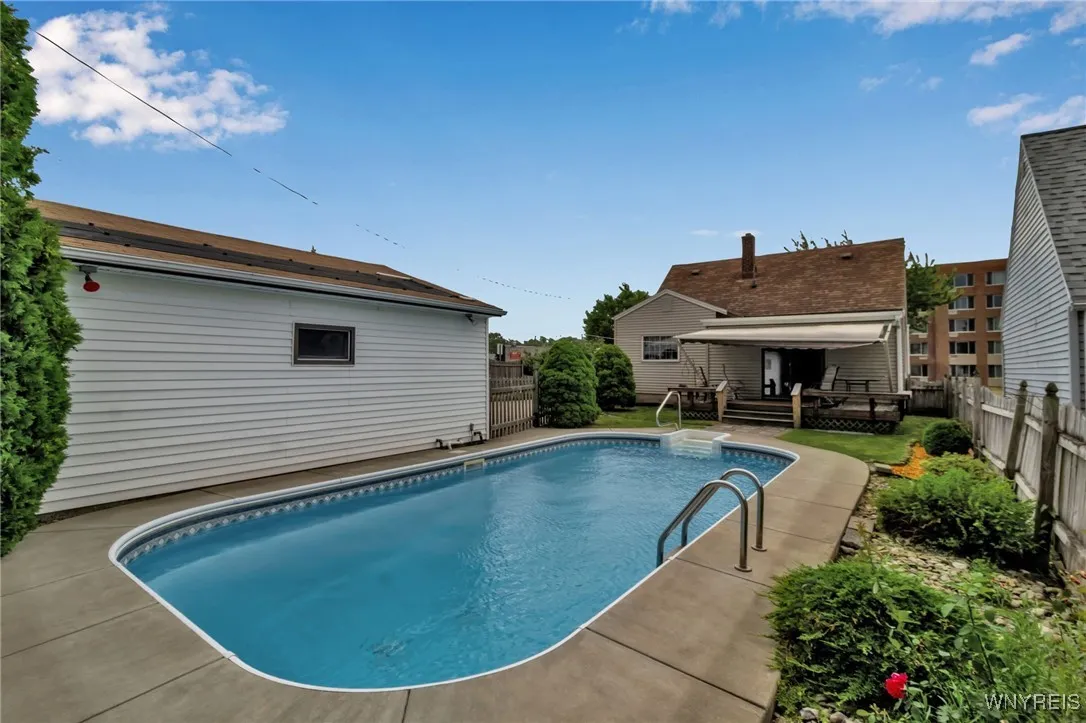 211 Westchester Boulevard, Tonawanda, New York 142, Tonawanda, New York 14217, 3 Bedrooms Bedrooms, 6 Rooms Rooms,1 BathroomBathrooms,Residential,Closed,211 Westchester Boulevard, Tonawanda, New York 142,0,B1623487
