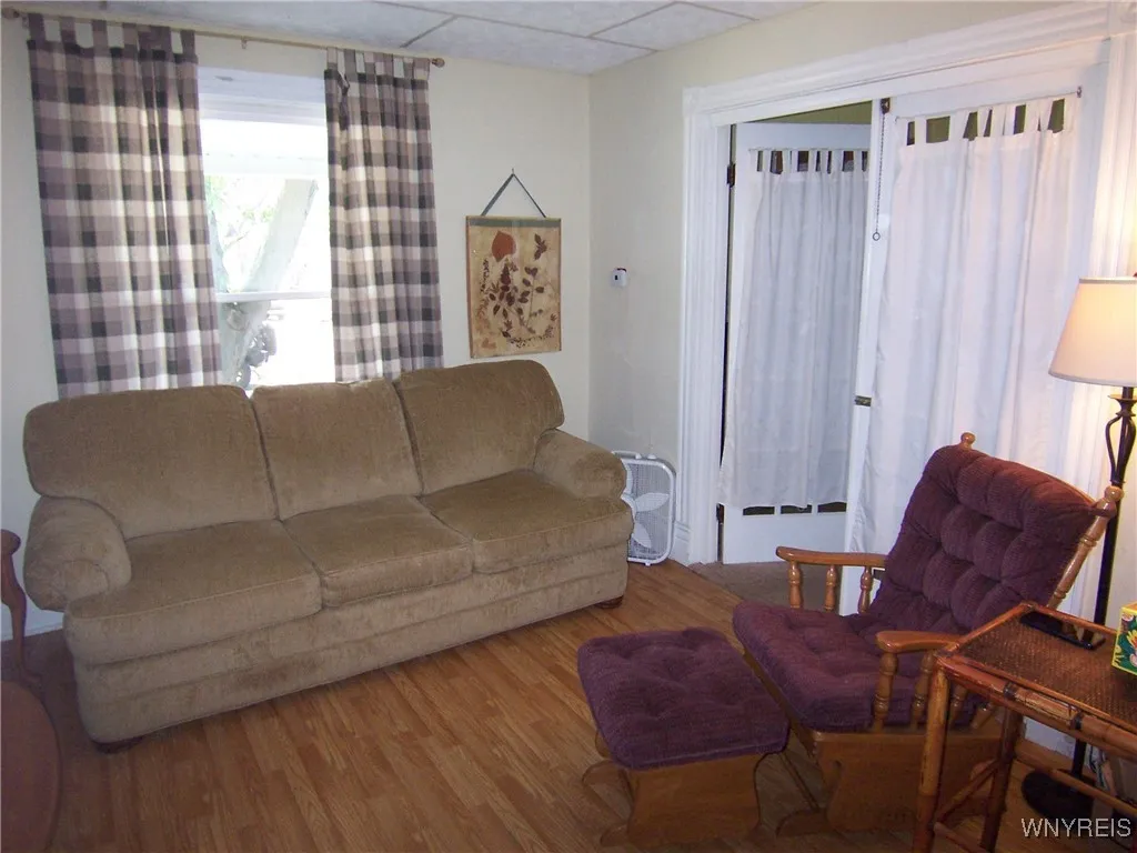 23 Lincoln Avenue, Batavia City, New York 14020, Batavia City, New York 14020, 4 Bedrooms Bedrooms, 8 Rooms Rooms,2 BathroomsBathrooms,Residential,For Sale,23 Lincoln Avenue, Batavia City, New York 14020,0,B1623752