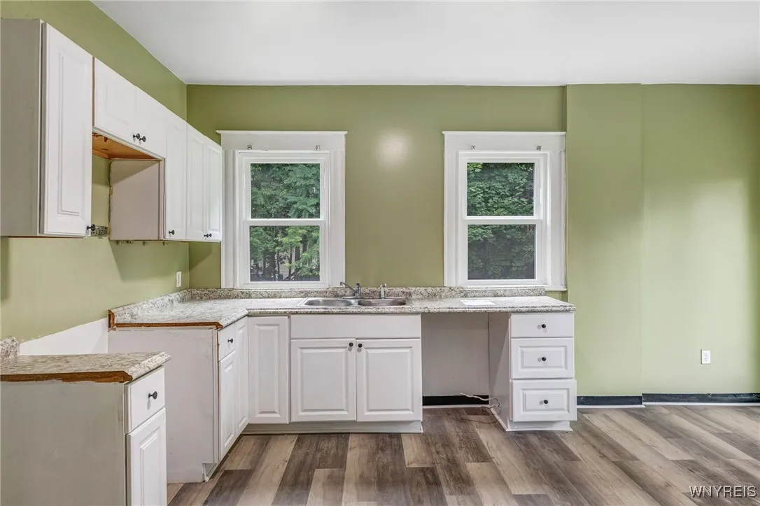 1807 Niagara Avenue, Niagara Falls, New York 14305, Niagara Falls, New York 14305, 3 Bedrooms Bedrooms, 6 Rooms Rooms,2 BathroomsBathrooms,Residential,For Sale,1807 Niagara Avenue, Niagara Falls, New York 14305,B1623753