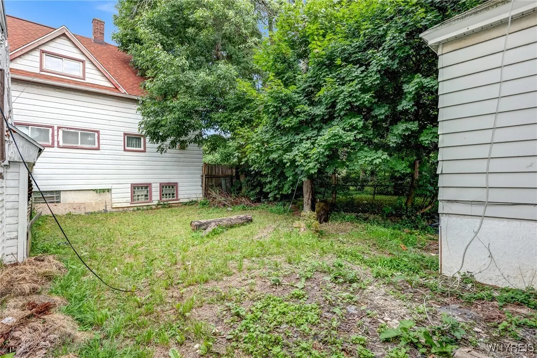909 Tonawanda Street, Buffalo, New York 14207, Buffalo, New York 14207, 5 Bedrooms Bedrooms, ,2 BathroomsBathrooms,Residential,For Sale,909 Tonawanda Street, Buffalo, New York 14207,B1623763