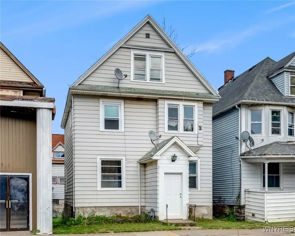 909 Tonawanda Street, Buffalo, New York 14207, Buffalo, New York 14207, 5 Bedrooms Bedrooms, ,2 BathroomsBathrooms,Residential,For Sale,909 Tonawanda Street, Buffalo, New York 14207,B1623763