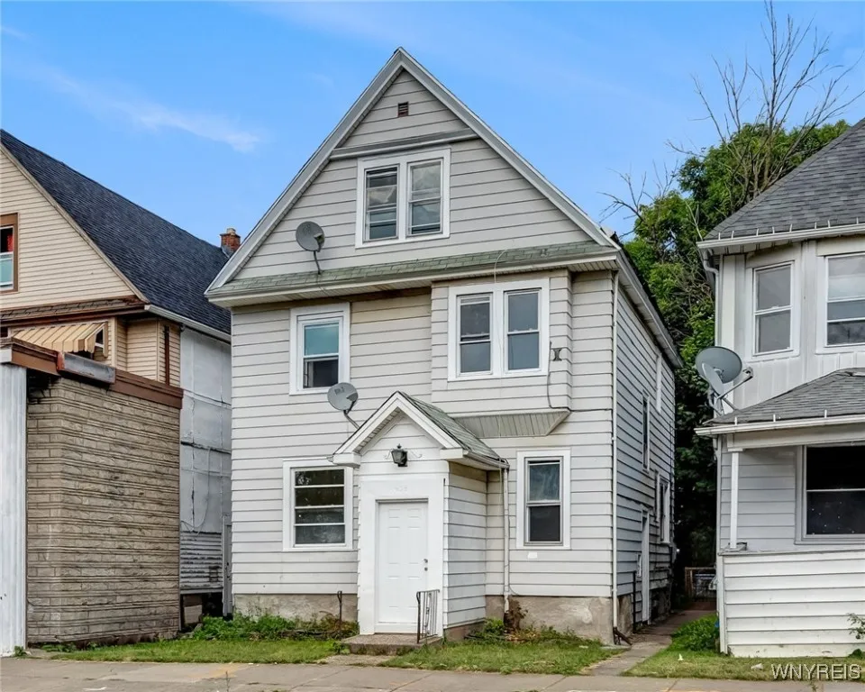 909 Tonawanda Street, Buffalo, New York 14207, Buffalo, New York 14207, 5 Bedrooms Bedrooms, ,2 BathroomsBathrooms,Residential,For Sale,909 Tonawanda Street, Buffalo, New York 14207,B1623763
