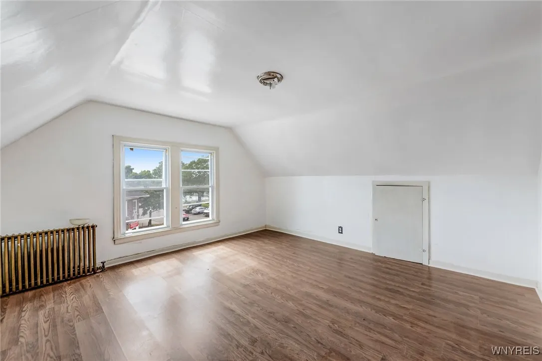 909 Tonawanda Street, Buffalo, New York 14207, Buffalo, New York 14207, 5 Bedrooms Bedrooms, ,2 BathroomsBathrooms,Residential,For Sale,909 Tonawanda Street, Buffalo, New York 14207,B1623763