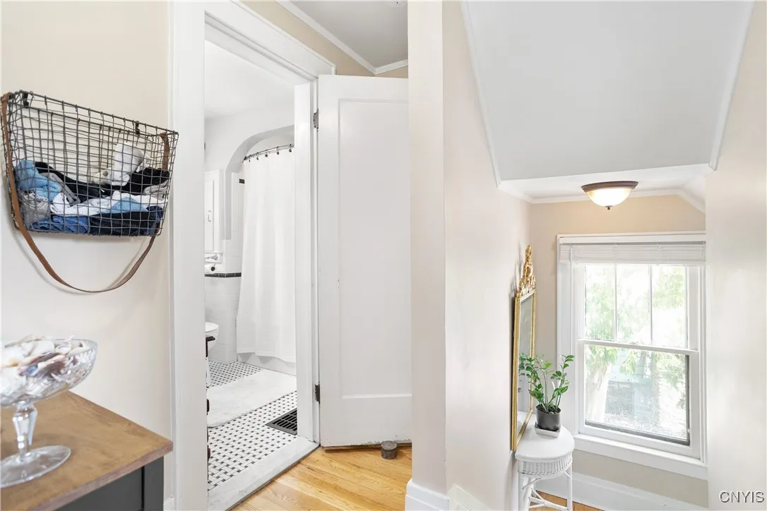 304 Jamesville Road, Dewitt, New York 13214, De Witt, New York 13214, 3 Bedrooms Bedrooms, 7 Rooms Rooms,1 BathroomBathrooms,Residential,For Sale,304 Jamesville Road, Dewitt, New York 13214,S1623664