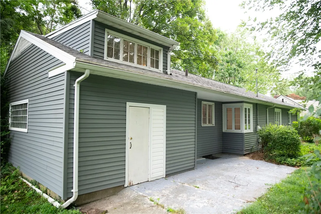 119 Oakridge Drive, Irondequoit, New York 14617, Irondequoit, New York 14617, 4 Bedrooms Bedrooms, 8 Rooms Rooms,1 BathroomBathrooms,Residential,For Sale,119 Oakridge Drive, Irondequoit, New York 14617,R1623704