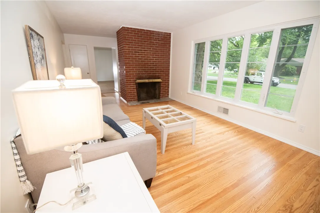 119 Oakridge Drive, Irondequoit, New York 14617, Irondequoit, New York 14617, 4 Bedrooms Bedrooms, 8 Rooms Rooms,1 BathroomBathrooms,Residential,For Sale,119 Oakridge Drive, Irondequoit, New York 14617,R1623704