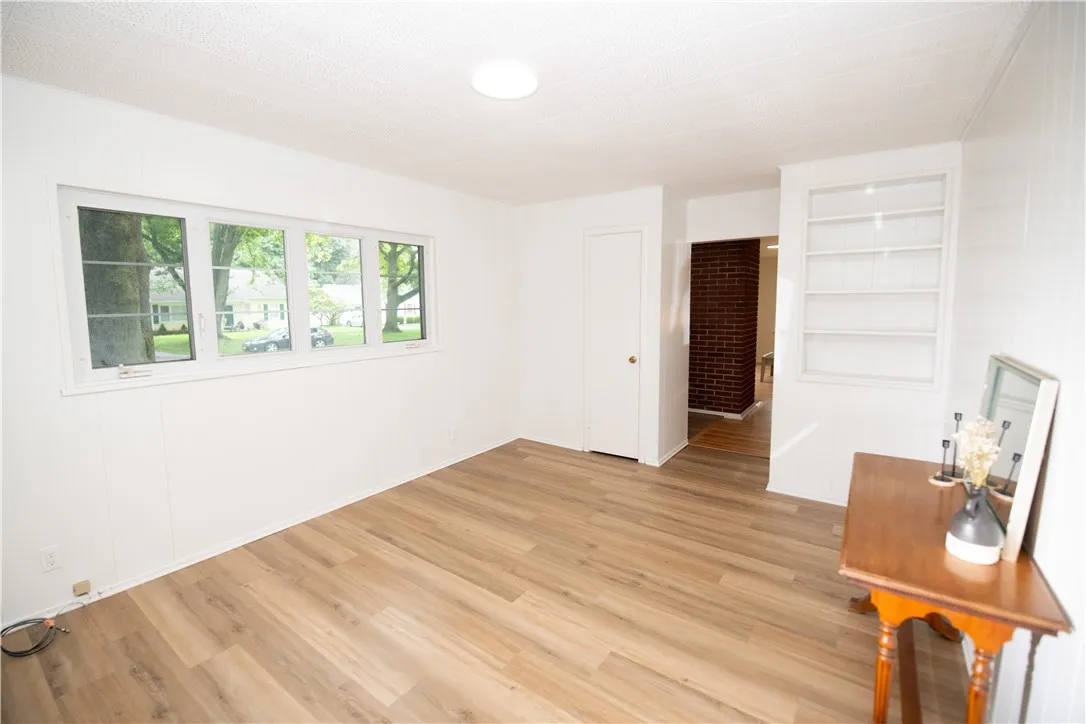 119 Oakridge Drive, Irondequoit, New York 14617, Irondequoit, New York 14617, 4 Bedrooms Bedrooms, 8 Rooms Rooms,1 BathroomBathrooms,Residential,For Sale,119 Oakridge Drive, Irondequoit, New York 14617,R1623704