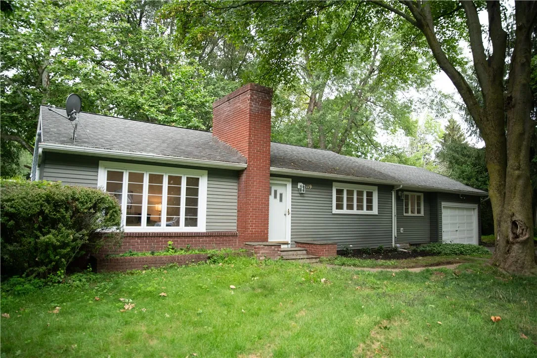 119 Oakridge Drive, Irondequoit, New York 14617, Irondequoit, New York 14617, 4 Bedrooms Bedrooms, 8 Rooms Rooms,1 BathroomBathrooms,Residential,For Sale,119 Oakridge Drive, Irondequoit, New York 14617,R1623704