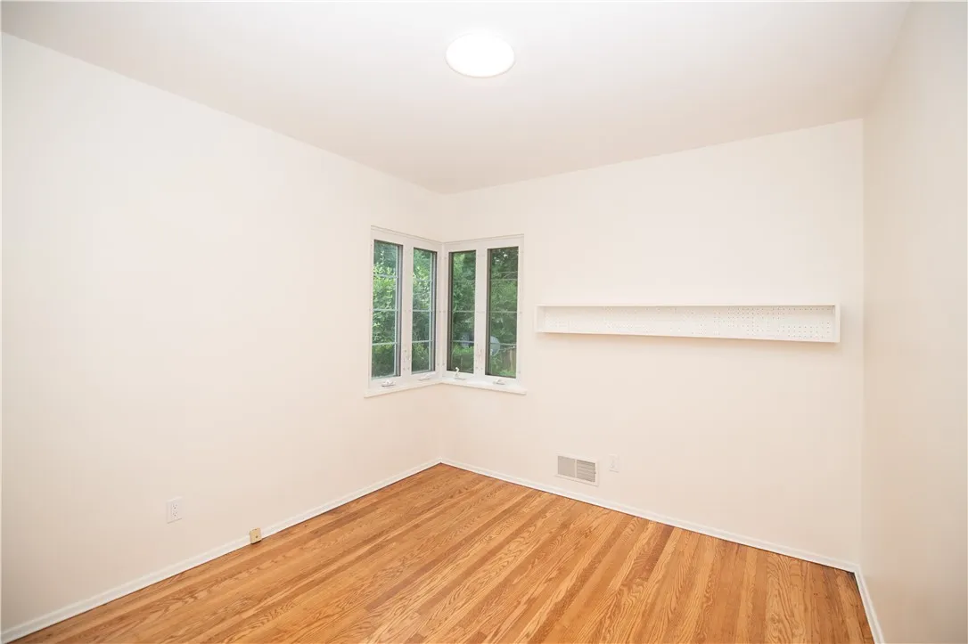 119 Oakridge Drive, Irondequoit, New York 14617, Irondequoit, New York 14617, 4 Bedrooms Bedrooms, 8 Rooms Rooms,1 BathroomBathrooms,Residential,For Sale,119 Oakridge Drive, Irondequoit, New York 14617,R1623704