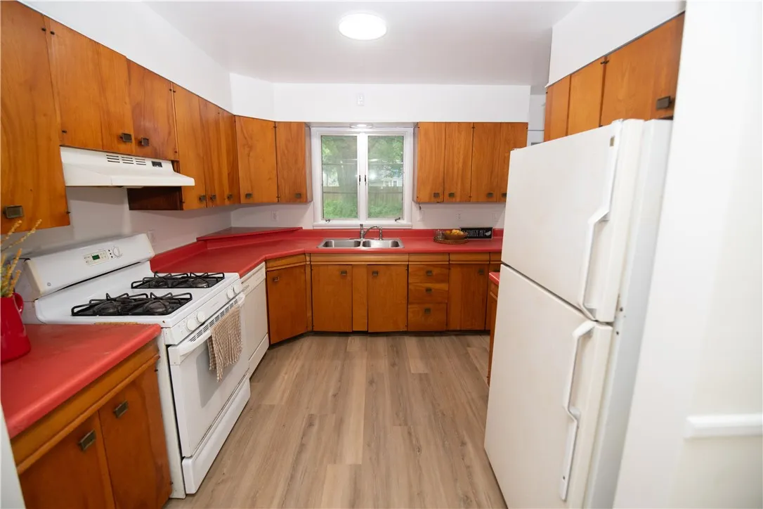 119 Oakridge Drive, Irondequoit, New York 14617, Irondequoit, New York 14617, 4 Bedrooms Bedrooms, 8 Rooms Rooms,1 BathroomBathrooms,Residential,For Sale,119 Oakridge Drive, Irondequoit, New York 14617,R1623704