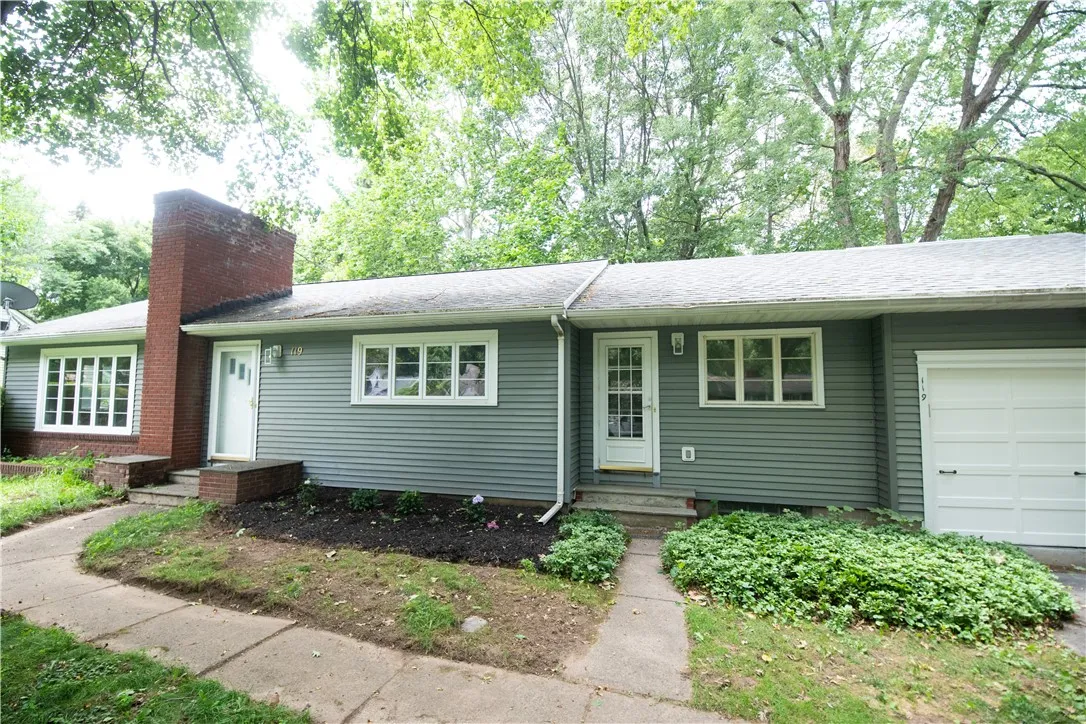 119 Oakridge Drive, Irondequoit, New York 14617, Irondequoit, New York 14617, 4 Bedrooms Bedrooms, 8 Rooms Rooms,1 BathroomBathrooms,Residential,For Sale,119 Oakridge Drive, Irondequoit, New York 14617,R1623704