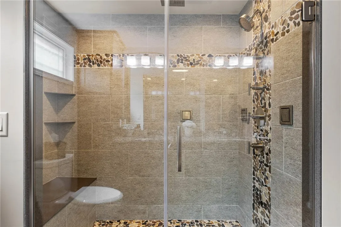 PRIMARY ENSUITE CUSTOM SHOWER