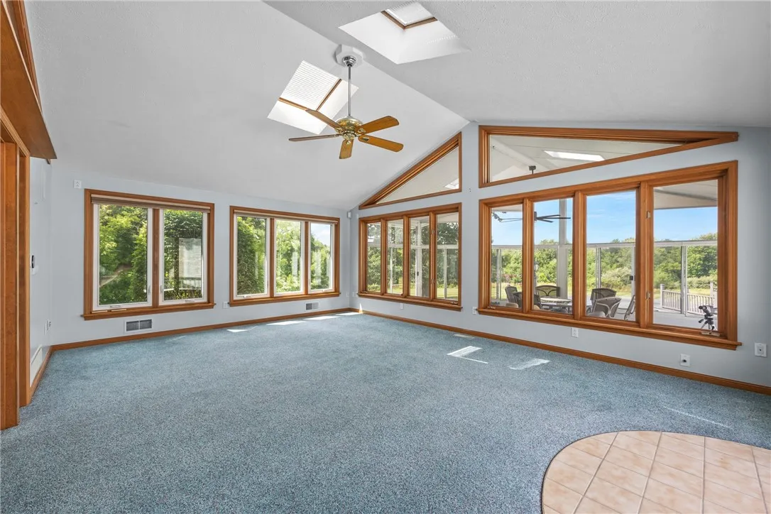 4 SEASON SUNROOM