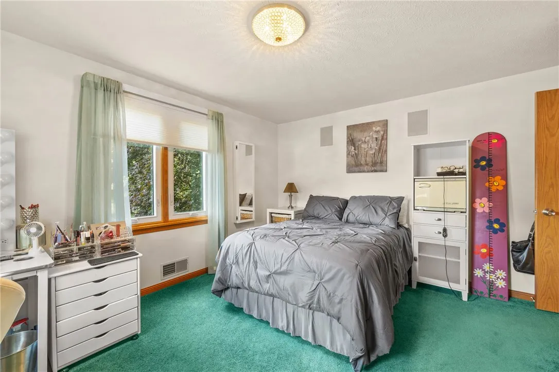 BEDROOM #2