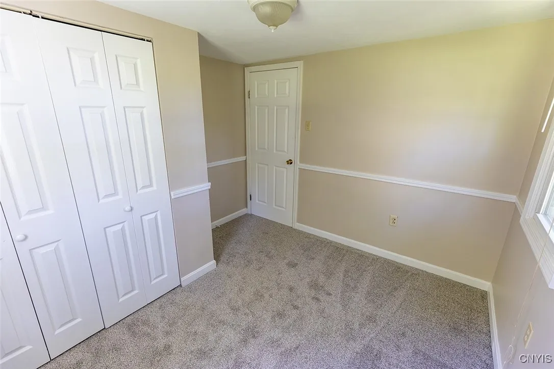 7042 North Manlius Road, Manlius, New York 13082, Manlius, New York 13082, 3 Bedrooms Bedrooms, 6 Rooms Rooms,1 BathroomBathrooms,Residential,For Sale,7042 North Manlius Road, Manlius, New York 13082,S1623786