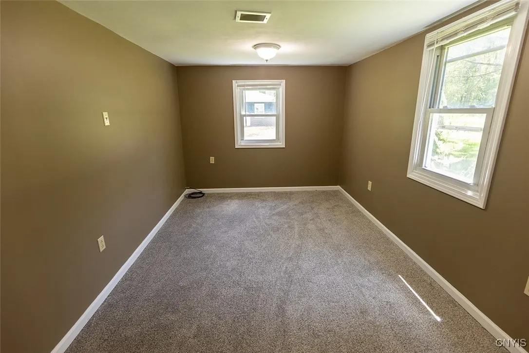 7042 North Manlius Road, Manlius, New York 13082, Manlius, New York 13082, 3 Bedrooms Bedrooms, 6 Rooms Rooms,1 BathroomBathrooms,Residential,For Sale,7042 North Manlius Road, Manlius, New York 13082,S1623786