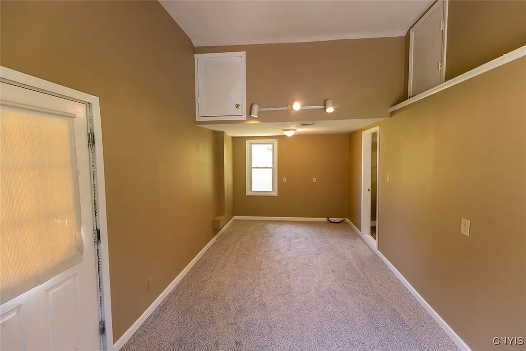 7042 North Manlius Road, Manlius, New York 13082, Manlius, New York 13082, 3 Bedrooms Bedrooms, 6 Rooms Rooms,1 BathroomBathrooms,Residential,For Sale,7042 North Manlius Road, Manlius, New York 13082,S1623786