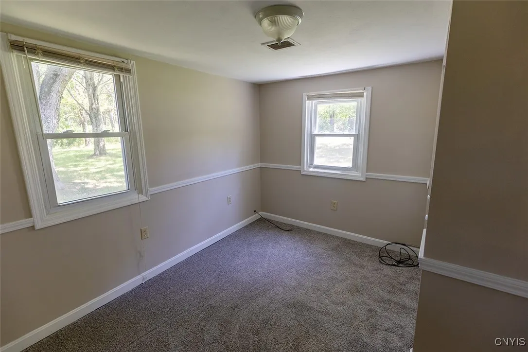 7042 North Manlius Road, Manlius, New York 13082, Manlius, New York 13082, 3 Bedrooms Bedrooms, 6 Rooms Rooms,1 BathroomBathrooms,Residential,For Sale,7042 North Manlius Road, Manlius, New York 13082,S1623786