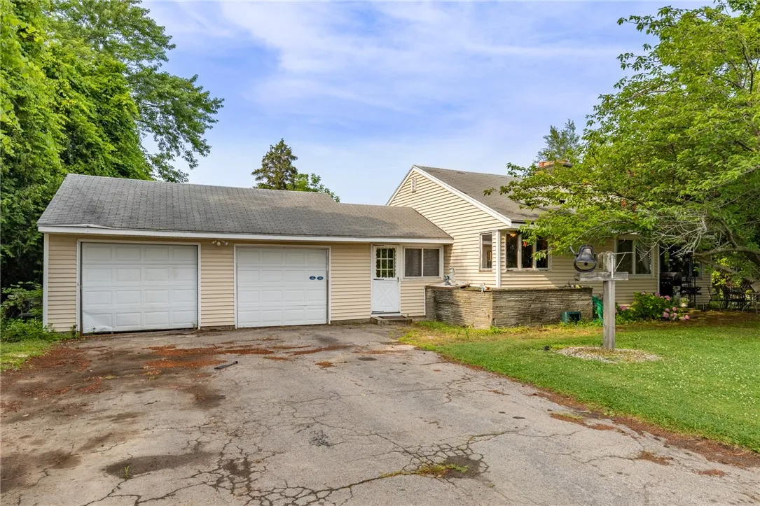 97 Seabury Boulevard, Penfield, New York 14580, Penfield, New York 14580, 4 Rooms Rooms,Commercial Sale,For Sale,97 Seabury Boulevard, Penfield, New York 14580,R1623769
