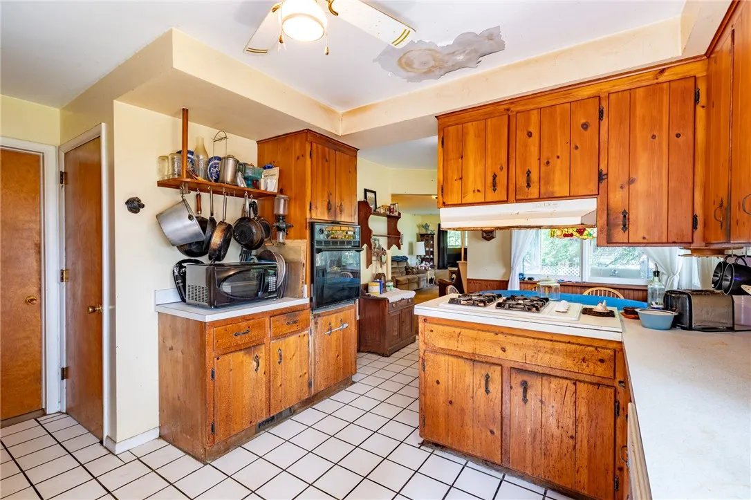 97 Seabury Boulevard, Penfield, New York 14580, Penfield, New York 14580, 4 Rooms Rooms,Commercial Sale,For Sale,97 Seabury Boulevard, Penfield, New York 14580,R1623769