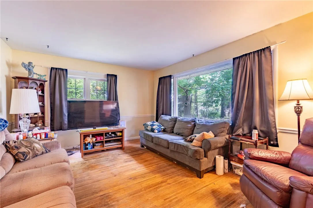 97 Seabury Boulevard, Penfield, New York 14580, Penfield, New York 14580, 3 Bedrooms Bedrooms, 4 Rooms Rooms,2 BathroomsBathrooms,Residential,For Sale,97 Seabury Boulevard, Penfield, New York 14580,R1623746