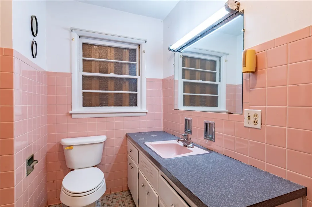 97 Seabury Boulevard, Penfield, New York 14580, Penfield, New York 14580, 3 Bedrooms Bedrooms, 4 Rooms Rooms,2 BathroomsBathrooms,Residential,For Sale,97 Seabury Boulevard, Penfield, New York 14580,R1623746