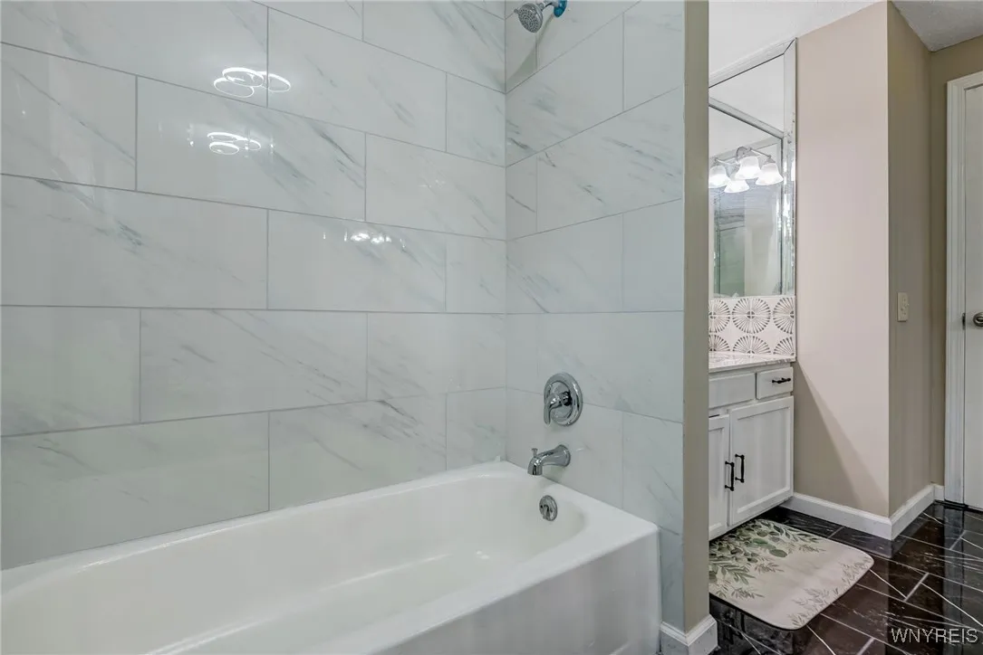 82 John Paul Court, Buffalo, New York 14206, Buffalo, New York 14206, 4 Bedrooms Bedrooms, 7 Rooms Rooms,2 BathroomsBathrooms,Residential,For Sale,82 John Paul Court, Buffalo, New York 14206,B1623656