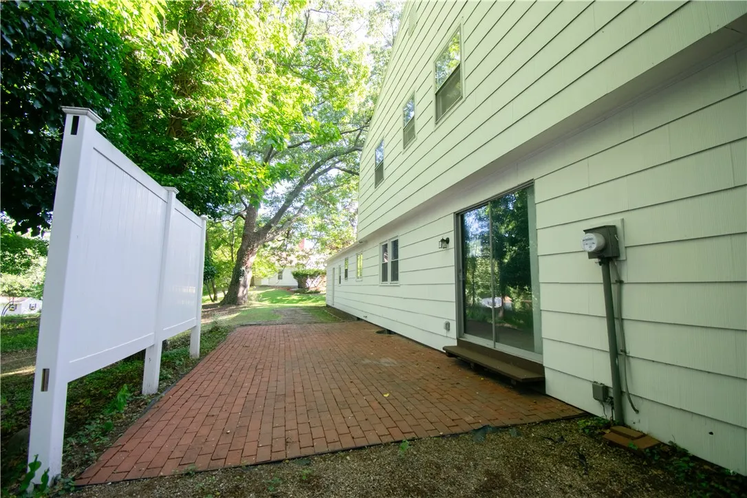 118 S Ridge Trl, Perinton, New York 14450, Perinton, New York 14450, 4 Bedrooms Bedrooms, 8 Rooms Rooms,2 BathroomsBathrooms,Residential,For Sale,118 S Ridge Trl, Perinton, New York 14450,R1623758