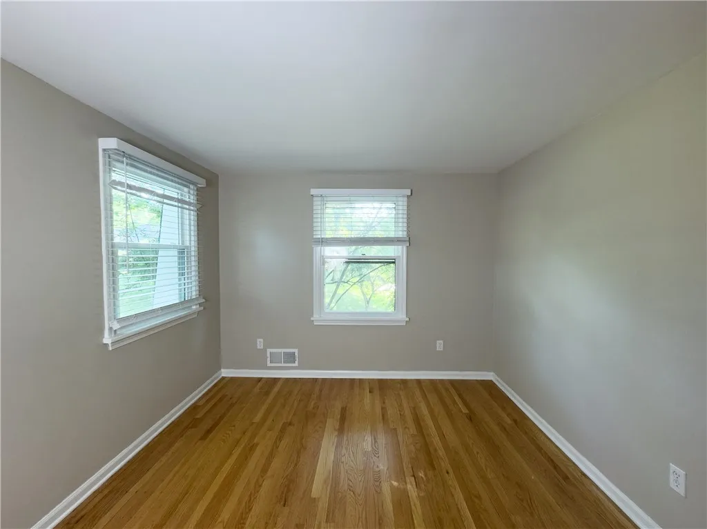 118 S Ridge Trl, Perinton, New York 14450, Perinton, New York 14450, 4 Bedrooms Bedrooms, 8 Rooms Rooms,2 BathroomsBathrooms,Residential,For Sale,118 S Ridge Trl, Perinton, New York 14450,R1623758