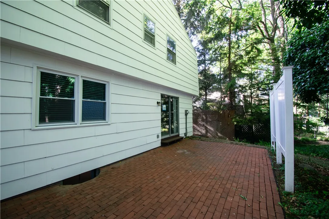 118 S Ridge Trl, Perinton, New York 14450, Perinton, New York 14450, 4 Bedrooms Bedrooms, 8 Rooms Rooms,2 BathroomsBathrooms,Residential,For Sale,118 S Ridge Trl, Perinton, New York 14450,R1623758