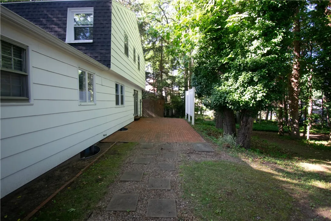 118 S Ridge Trl, Perinton, New York 14450, Perinton, New York 14450, 4 Bedrooms Bedrooms, 8 Rooms Rooms,2 BathroomsBathrooms,Residential,For Sale,118 S Ridge Trl, Perinton, New York 14450,R1623758