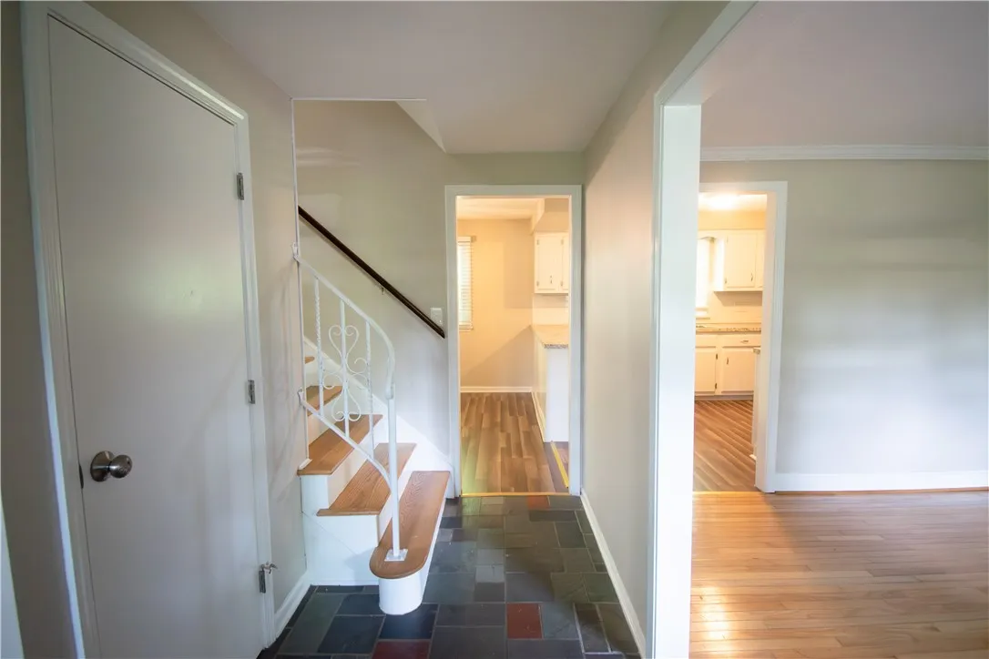 118 S Ridge Trl, Perinton, New York 14450, Perinton, New York 14450, 4 Bedrooms Bedrooms, 8 Rooms Rooms,2 BathroomsBathrooms,Residential,For Sale,118 S Ridge Trl, Perinton, New York 14450,R1623758