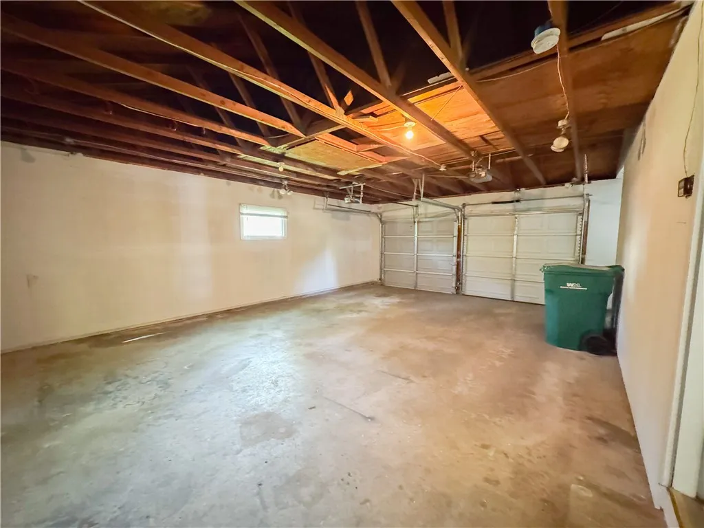 118 S Ridge Trl, Perinton, New York 14450, Perinton, New York 14450, 4 Bedrooms Bedrooms, 8 Rooms Rooms,2 BathroomsBathrooms,Residential,For Sale,118 S Ridge Trl, Perinton, New York 14450,R1623758