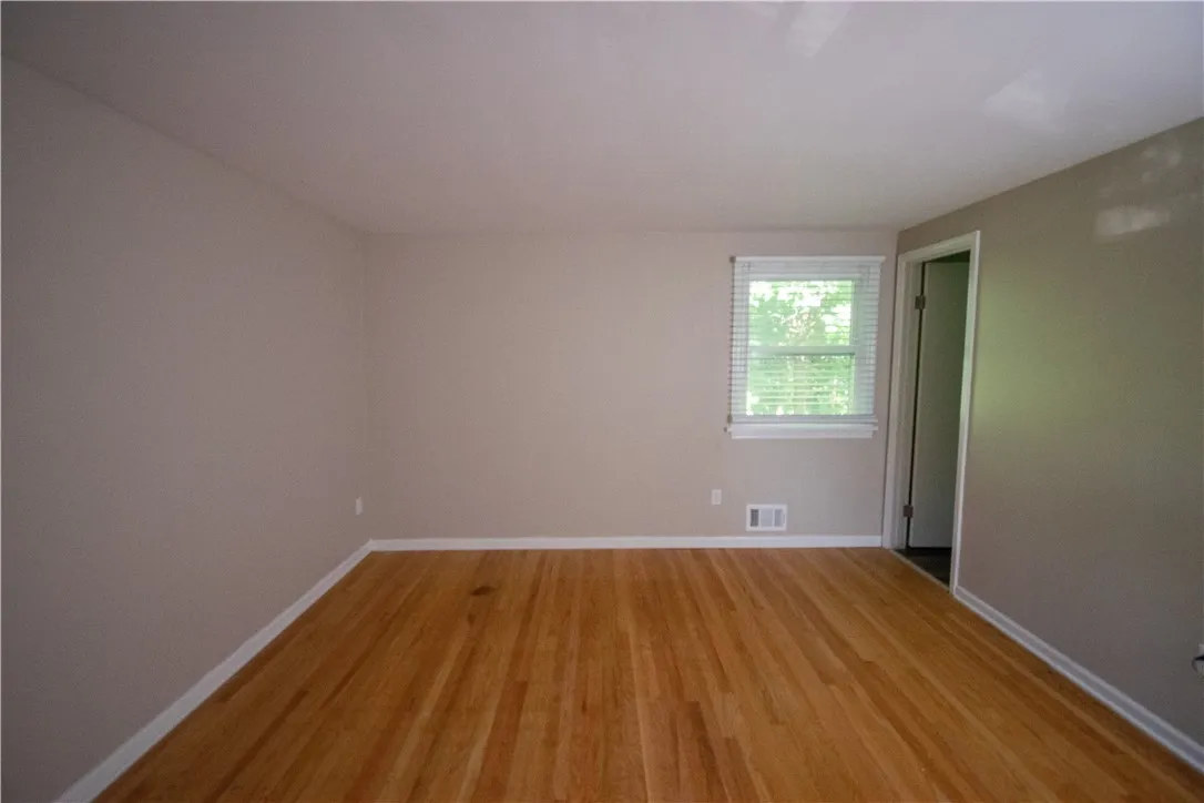 118 S Ridge Trl, Perinton, New York 14450, Perinton, New York 14450, 4 Bedrooms Bedrooms, 8 Rooms Rooms,2 BathroomsBathrooms,Residential,For Sale,118 S Ridge Trl, Perinton, New York 14450,R1623758