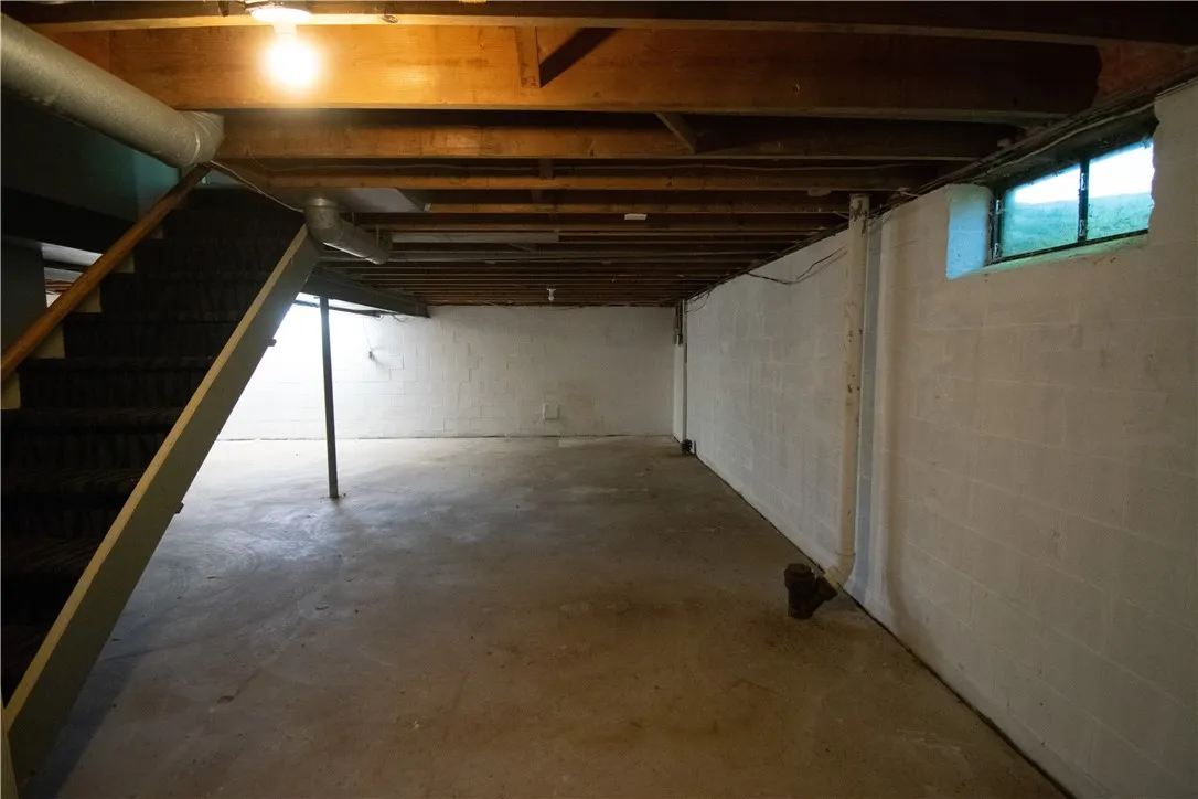 118 S Ridge Trl, Perinton, New York 14450, Perinton, New York 14450, 4 Bedrooms Bedrooms, 8 Rooms Rooms,2 BathroomsBathrooms,Residential,For Sale,118 S Ridge Trl, Perinton, New York 14450,R1623758