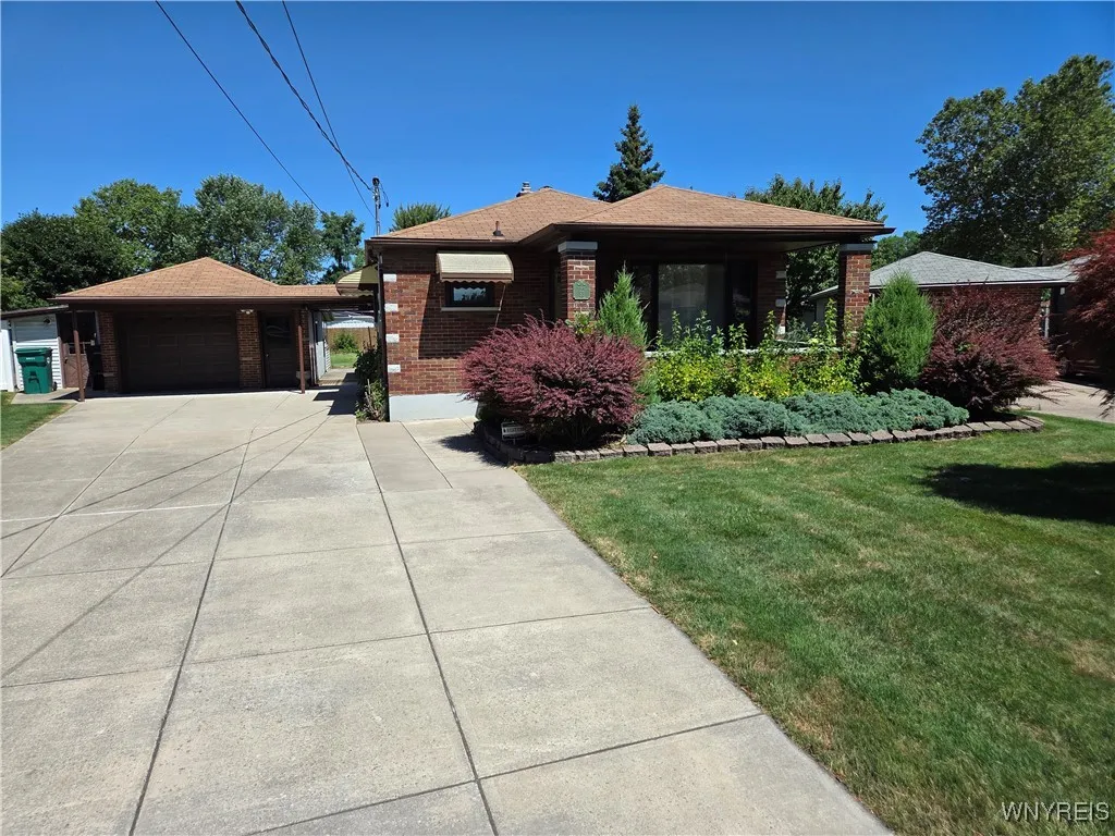 53 Kies Court, Niagara Falls, New York 14304, Niagara Falls, New York 14304, 3 Bedrooms Bedrooms, 7 Rooms Rooms,2 BathroomsBathrooms,Residential,For Sale,53 Kies Court, Niagara Falls, New York 14304,B1623776
