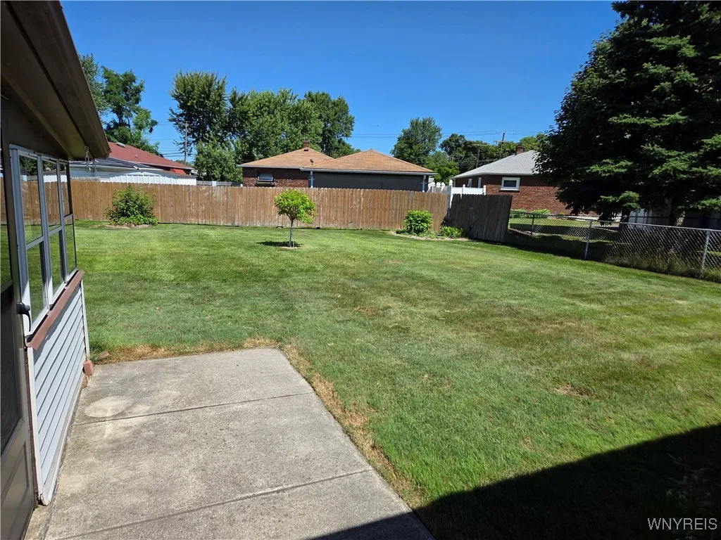 53 Kies Court, Niagara Falls, New York 14304, Niagara Falls, New York 14304, 3 Bedrooms Bedrooms, 7 Rooms Rooms,2 BathroomsBathrooms,Residential,For Sale,53 Kies Court, Niagara Falls, New York 14304,B1623776