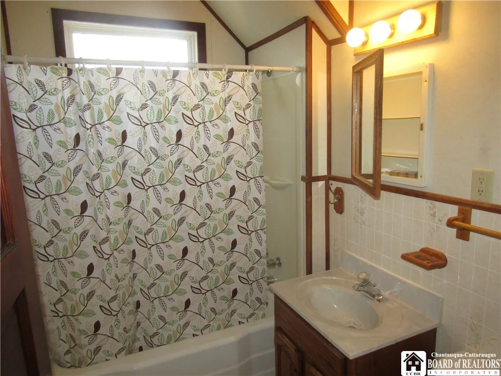 161 Thayer Street, Jamestown, New York 14701, Jamestown, New York 14701, 4 Bedrooms Bedrooms, ,2 BathroomsBathrooms,Residential,For Sale,161 Thayer Street, Jamestown, New York 14701,R1623794