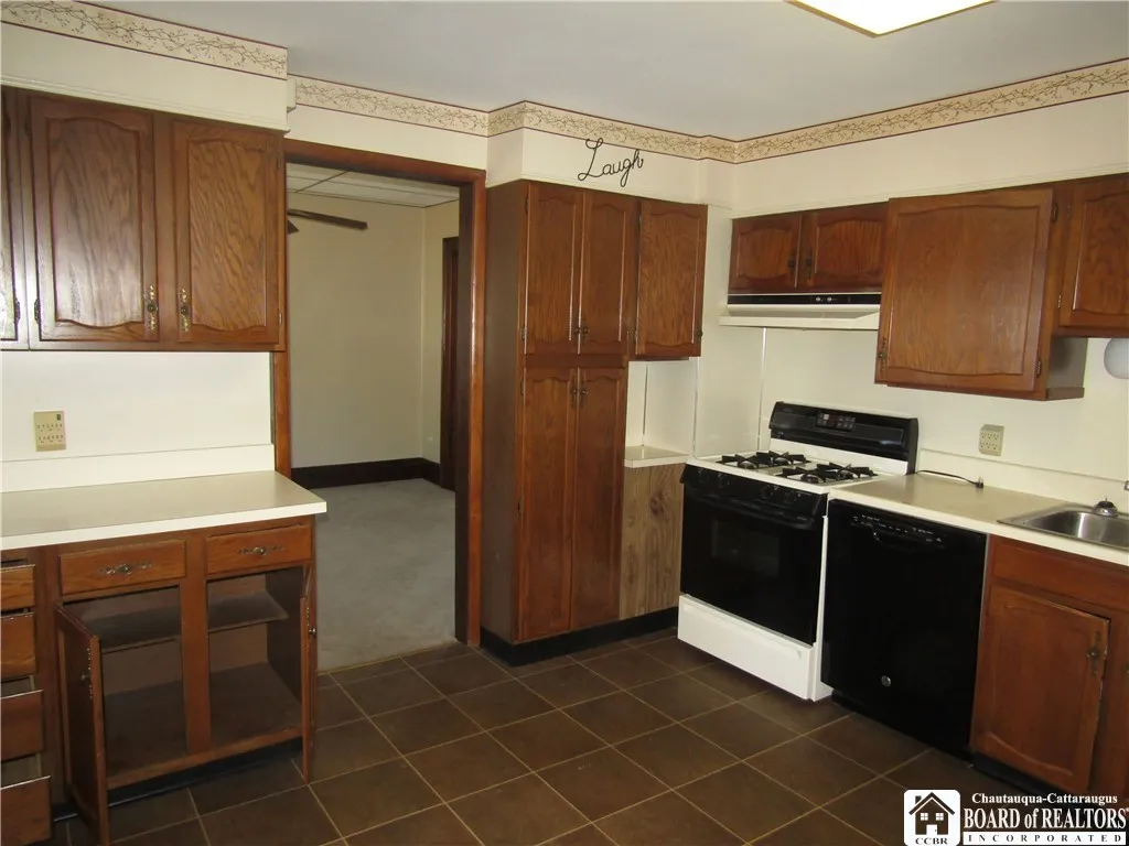 161 Thayer Street, Jamestown, New York 14701, Jamestown, New York 14701, 4 Bedrooms Bedrooms, ,2 BathroomsBathrooms,Residential,For Sale,161 Thayer Street, Jamestown, New York 14701,R1623794