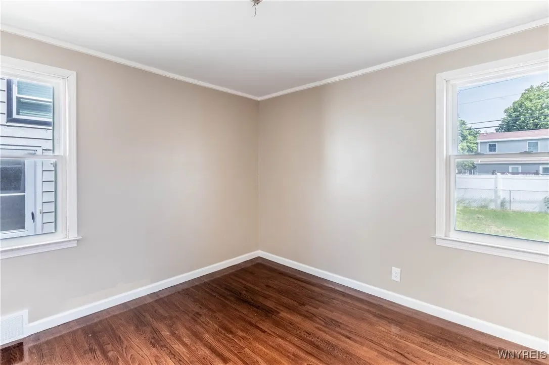 192 Culver Road, Buffalo, New York 14220, Buffalo, New York 14220, 4 Bedrooms Bedrooms, 6 Rooms Rooms,1 BathroomBathrooms,Residential,For Sale,192 Culver Road, Buffalo, New York 14220,B1623316