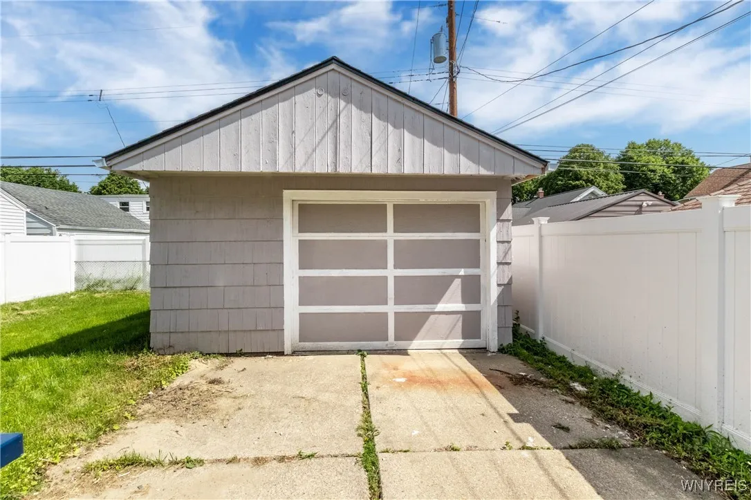 192 Culver Road, Buffalo, New York 14220, Buffalo, New York 14220, 4 Bedrooms Bedrooms, 6 Rooms Rooms,1 BathroomBathrooms,Residential,For Sale,192 Culver Road, Buffalo, New York 14220,B1623316