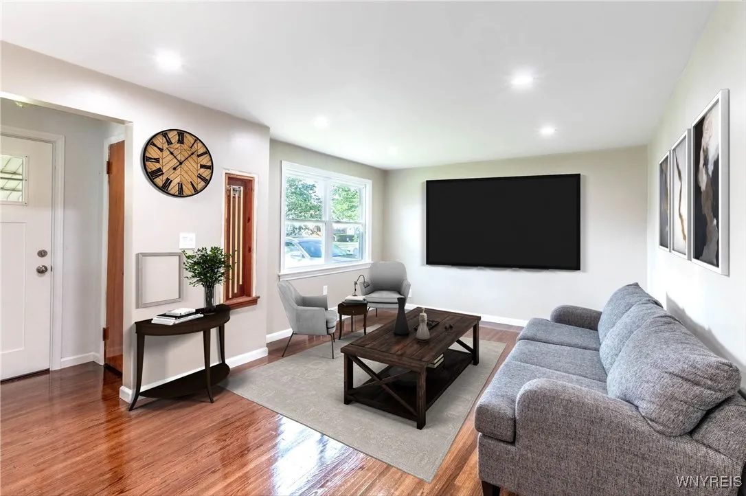 192 Culver Road, Buffalo, New York 14220, Buffalo, New York 14220, 4 Bedrooms Bedrooms, 6 Rooms Rooms,1 BathroomBathrooms,Residential,For Sale,192 Culver Road, Buffalo, New York 14220,B1623316