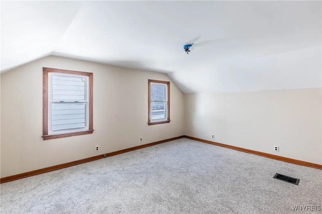 192 Culver Road, Buffalo, New York 14220, Buffalo, New York 14220, 4 Bedrooms Bedrooms, 6 Rooms Rooms,1 BathroomBathrooms,Residential,For Sale,192 Culver Road, Buffalo, New York 14220,B1623316