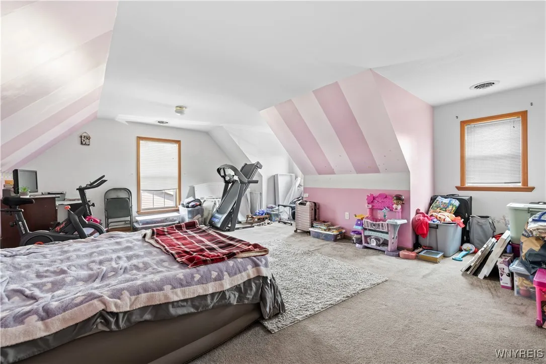 910 Lake Street, Evans, New York 14006, Evans, New York 14006, 4 Bedrooms Bedrooms, 8 Rooms Rooms,2 BathroomsBathrooms,Residential,For Sale,910 Lake Street, Evans, New York 14006,B1622188