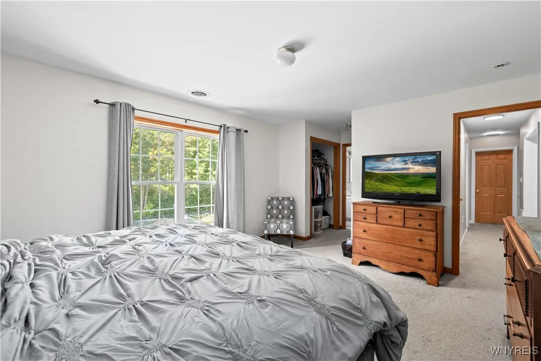 910 Lake Street, Evans, New York 14006, Evans, New York 14006, 4 Bedrooms Bedrooms, 8 Rooms Rooms,2 BathroomsBathrooms,Residential,For Sale,910 Lake Street, Evans, New York 14006,B1622188