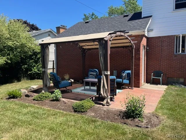 114 Fairways Boulevard, Amherst, New York 14221, Amherst, New York 14221, 4 Bedrooms Bedrooms, 6 Rooms Rooms,2 BathroomsBathrooms,Residential,For Sale,114 Fairways Boulevard, Amherst, New York 14221,B1623774