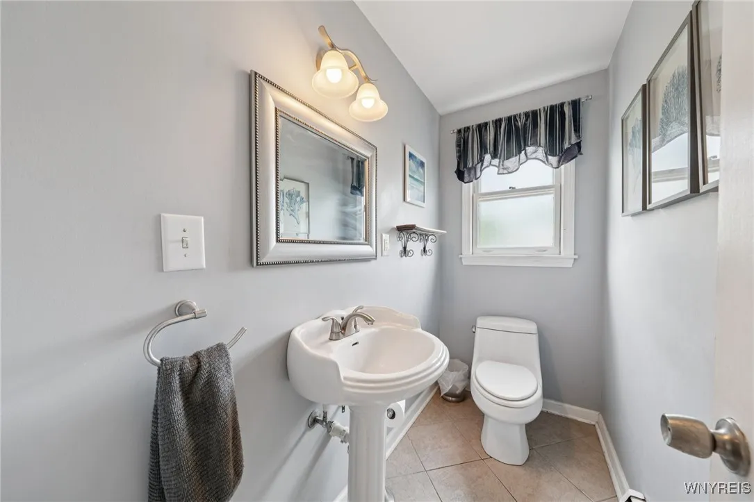 114 Fairways Boulevard, Amherst, New York 14221, Amherst, New York 14221, 4 Bedrooms Bedrooms, 6 Rooms Rooms,2 BathroomsBathrooms,Residential,For Sale,114 Fairways Boulevard, Amherst, New York 14221,0,B1623774