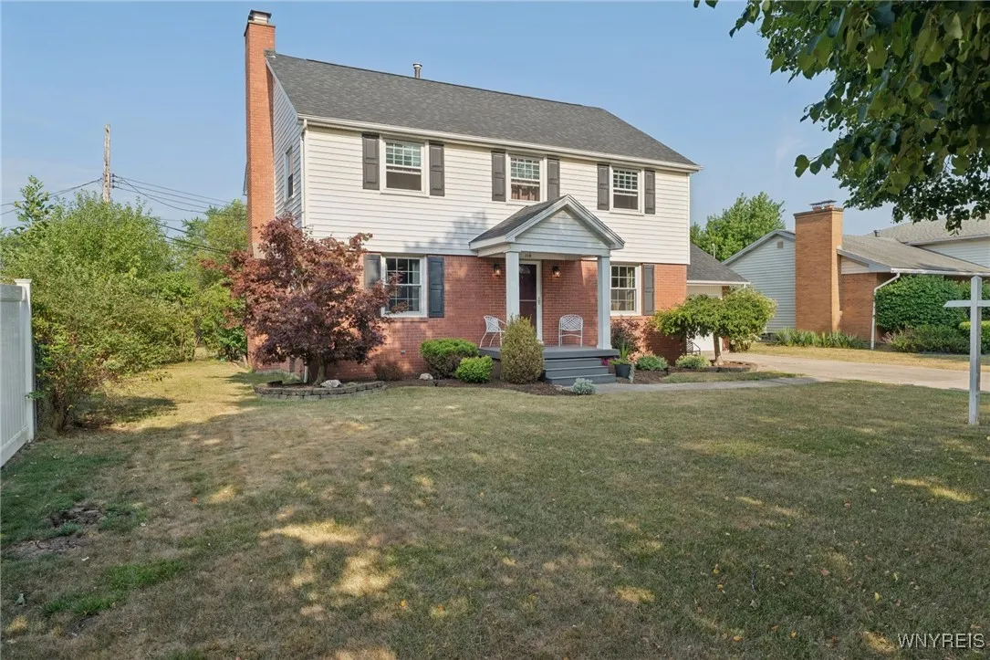 114 Fairways Boulevard, Amherst, New York 14221, Amherst, New York 14221, 4 Bedrooms Bedrooms, 6 Rooms Rooms,2 BathroomsBathrooms,Residential,For Sale,114 Fairways Boulevard, Amherst, New York 14221,0,B1623774