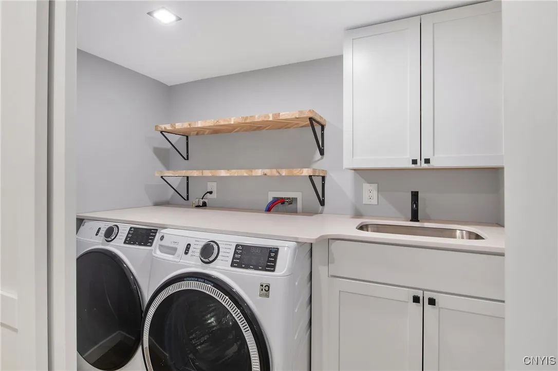 845 Glenwood Avenue, Syracuse, New York 13207, Syracuse, New York 13207, 4 Bedrooms Bedrooms, 11 Rooms Rooms,3 BathroomsBathrooms,Residential,For Sale,845 Glenwood Avenue, Syracuse, New York 13207,S1623643