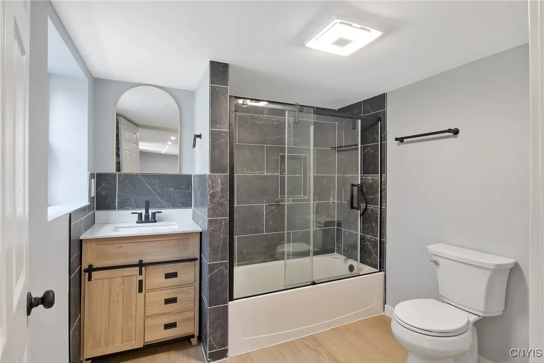 845 Glenwood Avenue, Syracuse, New York 13207, Syracuse, New York 13207, 4 Bedrooms Bedrooms, 11 Rooms Rooms,3 BathroomsBathrooms,Residential,For Sale,845 Glenwood Avenue, Syracuse, New York 13207,S1623643